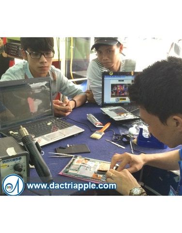 sửa iphone 4s mất nguồn giá rẻ