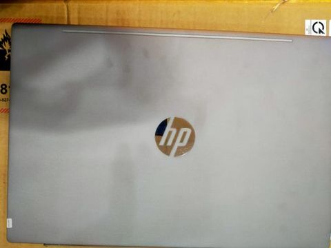 HP Pavilion 15 cs2057TX i5 8265U/4GB/1TB/2GB MX130/15.6