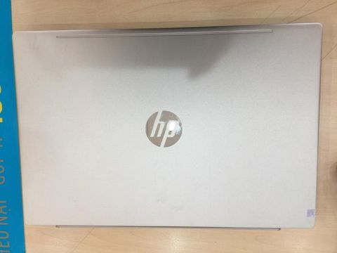 HP Pavilion 15 cs2056TX i5 8265U/4GB/1TB/2GB MX130/15,6