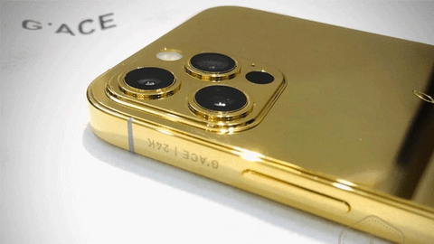 Cùng chiêm ngưỡng chiếc iPhone 12 Pro mạ vàng đầu tiên tại Việt Nam: Quá sang trọng và đẳng cấp, nhưng nhìn vào mức giá thì...