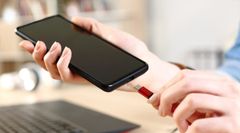  Eu Thông Qua Luật Chuẩn Sạc Chung Type-c Vào Năm 2024, Còn Mỗi Apple 