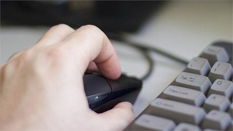 Cách thiết lập sử dụng chuột cho người thuận tay trái trên Windows 10