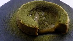  2 cách làm bánh lava matcha tan chảy thơm ngon ăn là mê 