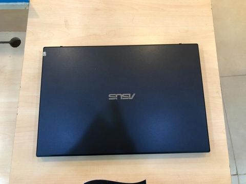 Asus F571GT i5 9300H/8GB/32GB+512GB/4GB GTX1650/15.6