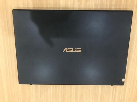 Asus F571GT i5 9300H/8GB/32GB+512GB/4GB GTX1650/15.6