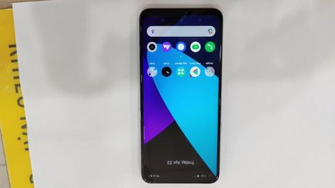 Realme 6 4-128GB Trắng