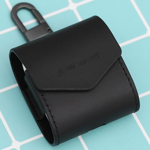Túi đựng AirPods 1 & 2 nhựa dẻo PU kèm móc JM PL07 Đen