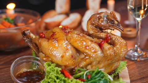 Cách làm gà tắm nước mắm để đãi gia đình dịp noel với công thức độc quyền