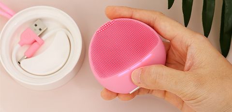 Cách sử dụng máy rửa mặt chuẩn nhất, bạn nên nắm để có làn da khỏe đẹp