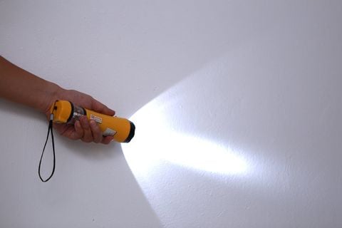 Đèn pin đa năng Sunhouse SHE-9059LA-3L