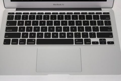 Thay bàn phím Macbook air A1185 giá rẻ