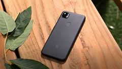  Trên tay Google Pixel 4a: Ra mắt bất ngờ với thiết kế như Pixel 4, chip Rồng giá 8 triệu đồng 
