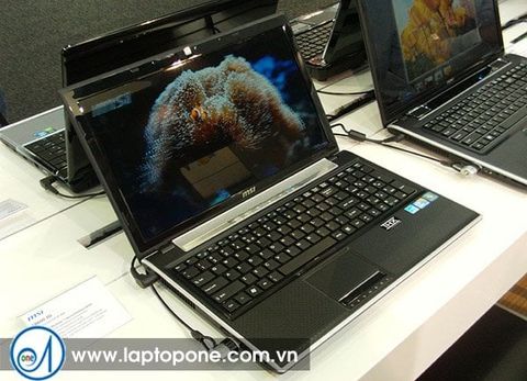 Giá laptop Sony Vaio cũ core i3