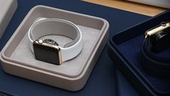  Apple dừng việc tặng kèm củ sạc 5W cho các phiên bản Apple Watch cao cấp và Apple Watch Hermès, lý do là gì vậy nhỉ? 