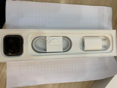  Apple Watch S5 LTE, 44mm Space Black Stainless Steel Case with Space Black Milanese Loop (MWWL2VN/A) 