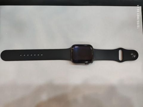 Apple Watch S6 GPS, 44mm Space Gray Aluminium Case with Black Sport Band - Regular (M00H3VN/A)