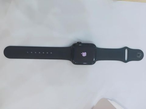 Apple Watch S6 GPS, 44mm Space Gray Aluminium Case with Black Sport Band - Regular (M00H3VN/A)