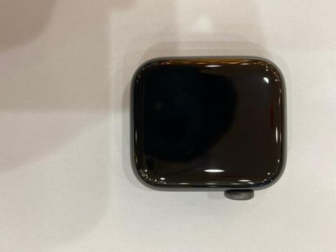 Apple Watch SE GPS, 40mm Space Gray Aluminium Case with Black Sport Band - Regular (MYDP2VN/A)