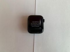  Apple Watch S6 GPS, 40mm Space Gray Aluminium Case with Black Sport Band - Regular 