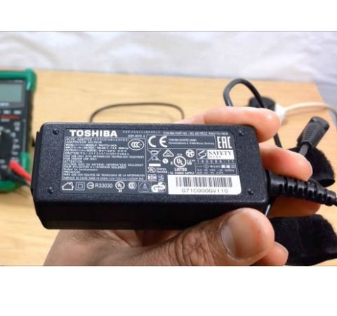 Sạc Adapter Laptop Toshiba Satellite P500