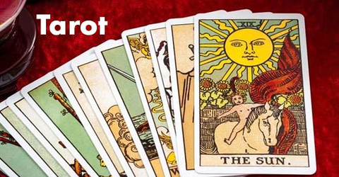 Tarot là gì? Tarot Reader là gì? 7 điều bạn cần biết về bói bài Tarot
