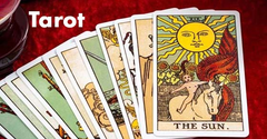  Tarot là gì? Tarot Reader là gì? 7 điều bạn cần biết về bói bài Tarot 
