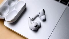  Lộ ảnh render bộ tai nghe không dây Apple AirPods Pro 2 với thiết kế mới mẻ, thon gọn hơn model hiện tại 