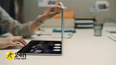  Samsung đang phát triển một laptop màn hình gập cỡ lớn có tên là Galaxy Book Fold 17, viền mỏng và trang bị camera ẩn 