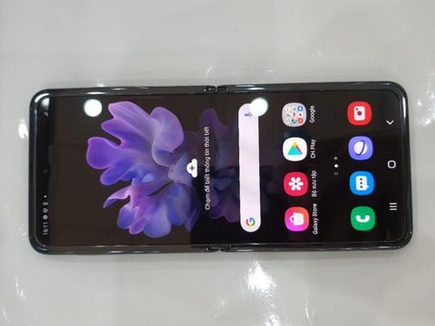 Samsung Galaxy Z Flip F700 Black