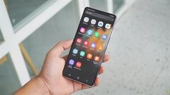  Samsung tiết lộ Galaxy S21 Ultra 5G được trang bị một 'vũ khí bí mật' giúp tiết kiệm pin hơn, đố bạn biết đó là gì? 