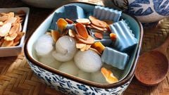  Chè khúc bạch là gì? Chè khúc bạch làm từ gì, nguyên liệu làm chè bán ở đâu 