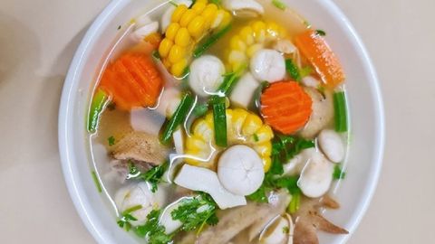 Cách nấu canh gà nấm thơm ngon, hấp dẫn cực bắt vị cho cả nhà