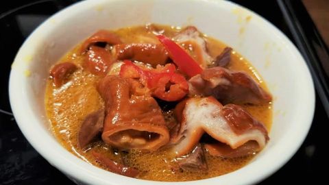 Cách làm phá lấu lòng heo ngon đơn giản đãi thầy cô ngày 20/11