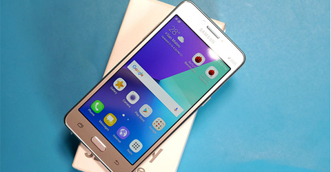 Hướng dẫn cách thêm tiện ích vào màn hình chính trên Samsung Galaxy J2