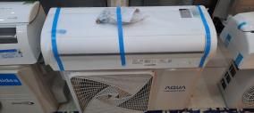 Điều hòa Aqua Inverter 9110BTU AQA-KCRV10WNZA
