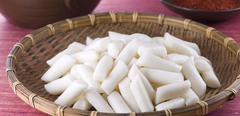  Cách làm tokbokki - bánh gạo Hàn Quốc bằng bột gạo đơn giản tại nhà 