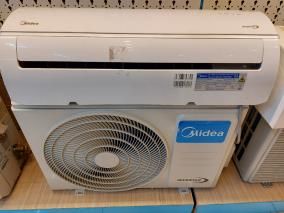 Máy lạnh Midea Inverter 1 HP MSAFA-10CRDN8