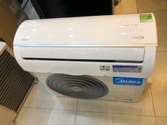  Điều hòa Midea Inverter 9000 BTU MSAFA-10CRDN8 