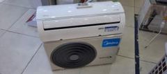  Điều hòa Midea Inverter 9000 BTU MSAFA-10CRDN8 