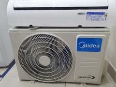  Máy lạnh Midea Inverter 1 HP MSAFA-10CRDN8 