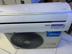  Điều hòa Midea Inverter 9000 BTU MSAFA-10CRDN8 