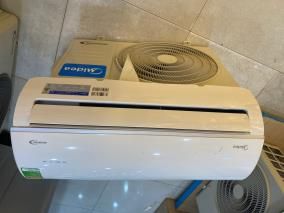 Điều hòa Midea Inverter 9000 BTU MSAFA-10CRDN8