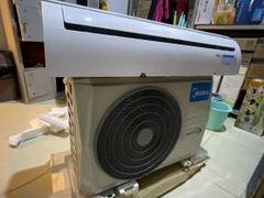  Điều hòa Midea Inverter 17500 BTU MSAFA-18CRDN8 