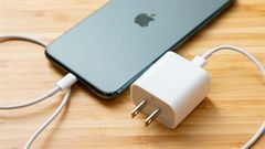  Apple có thể sẽ phải trang bị lại củ sạc cho iPhone 12 series vì lý do bảo vệ môi trường chưa thực sự thuyết phục 
