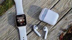  Apple vẫn giữ vững phong độ là anh lớn ở mảng thiết bị đeo, nhưng gây bất ngờ nhất phải kể đến Fitbit 