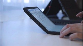 Samsung, Intel và Microsoft cùng nhau bắt tay để tạo nên laptop màn hình gập, một bom tấn mới chuẩn bị ra đời
