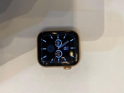 Apple Watch S6 GPS + Cellular, 40mm Gold Aluminium Case with Pink Sand Sport Band - Regular (M06N3VN/A)