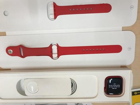 Apple Watch S6 GPS + Cellular, 40mm PRODUCT(RED) Aluminium Case with PRODUCT(RED) Sport Band - Regular (M06R3VN/A)