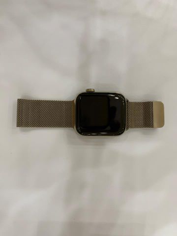 Apple Watch S6 GPS + Cellular, 44mm Gold Stainless Steel Case with Gold Milanese Loop (M09G3VN/A)