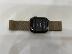  Apple Watch S6 GPS + Cellular, 44mm Gold Stainless Steel Case with Gold Milanese Loop (M09G3VN/A) 